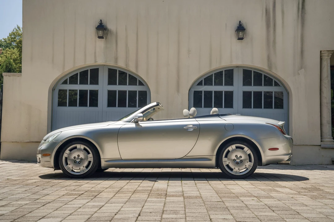 2003 Lexus SC430 - Image 3 of 31