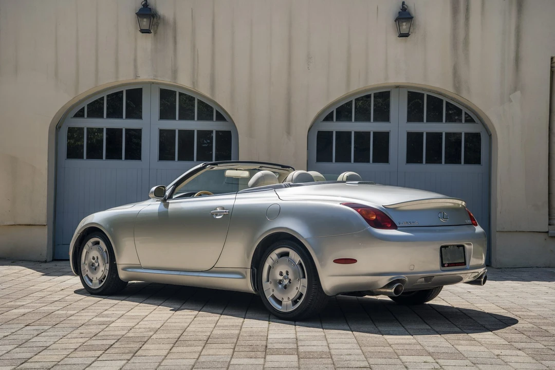 2003 Lexus SC430 - Image 4 of 31