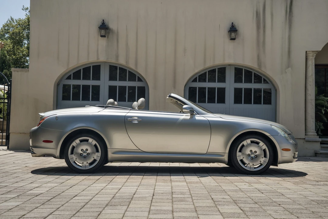2003 Lexus SC430 - Image 8 of 31