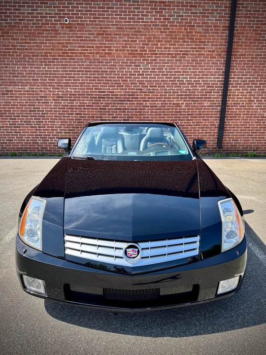 2004 Cadillac XLR - Image 6 of 31