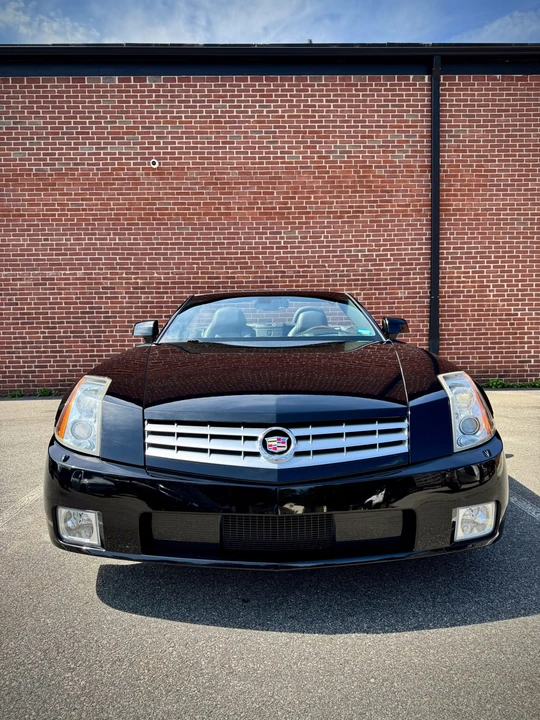 2004 Cadillac XLR - Image 7 of 31