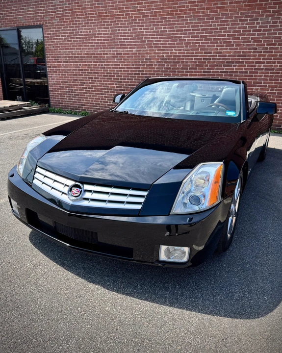 2004 Cadillac XLR - Image 4 of 31