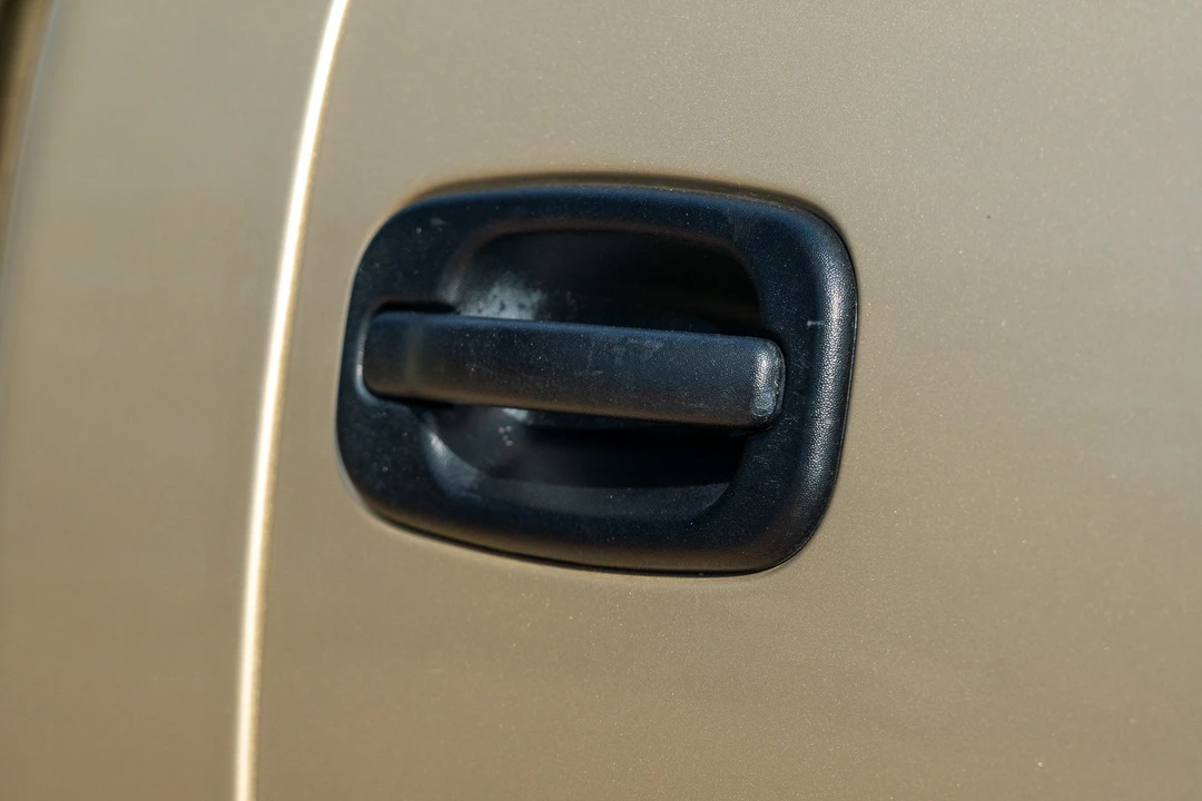2004 Chevrolet Silverado 1st Gen - Image 28 of 31