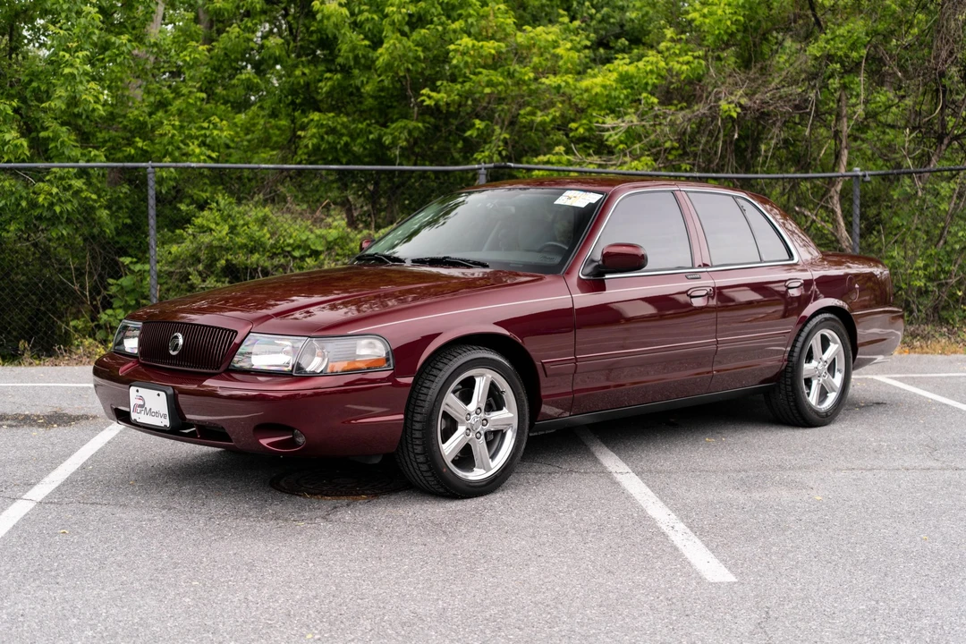 2004 Mercury Marauder - Image 2 of 31