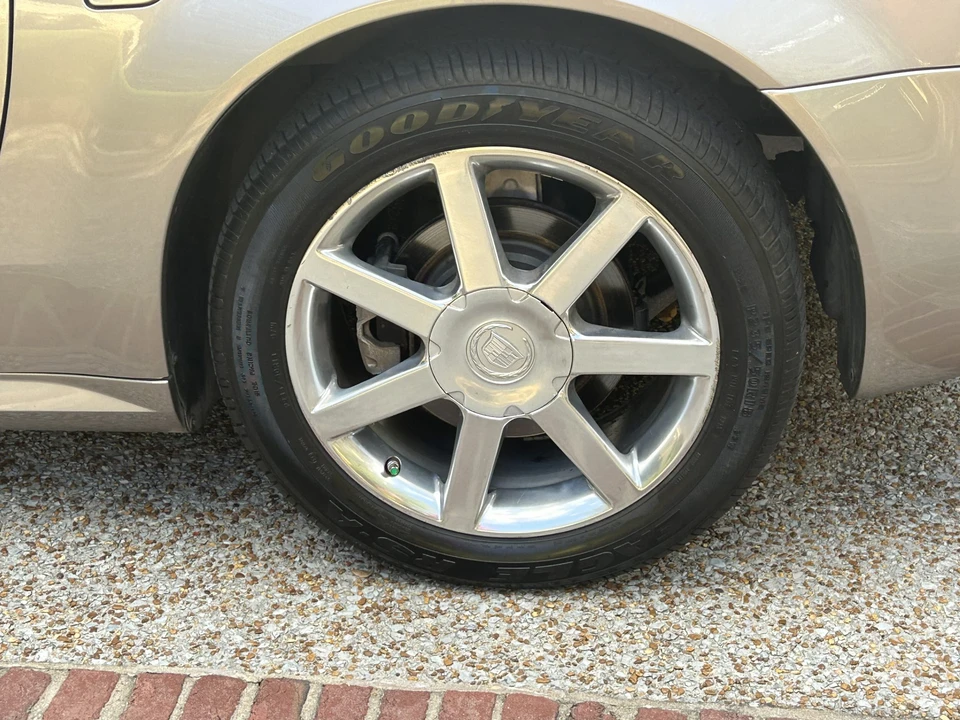 2005 Cadillac XLR - Image 21 of 31