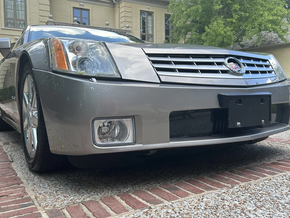 2005 Cadillac XLR - Image 16 of 31