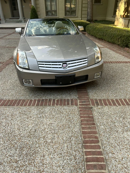 2005 Cadillac XLR - Image 13 of 31