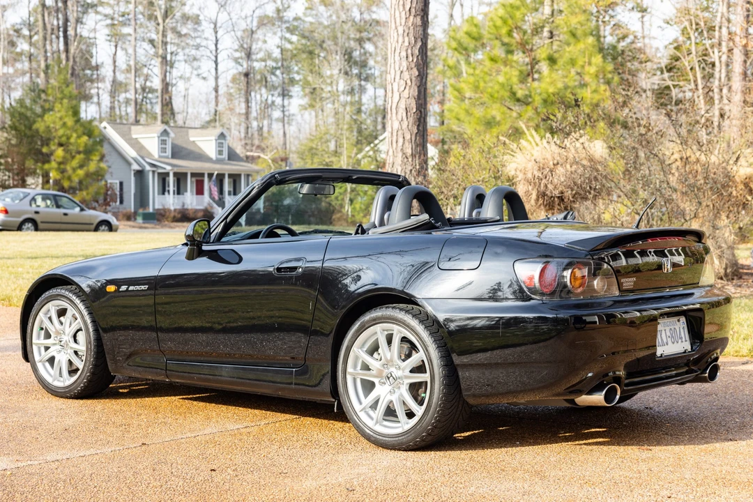 2005 Honda AP2 S2000 - Image 8 of 31