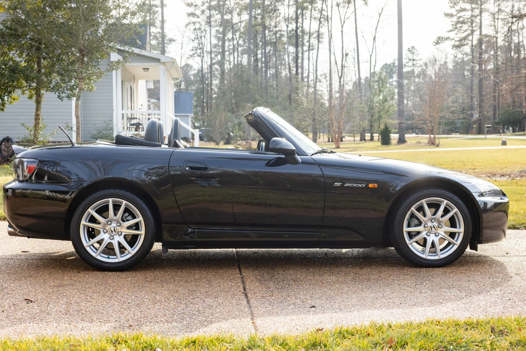 2005 Honda AP2 S2000 - Image 5 of 31