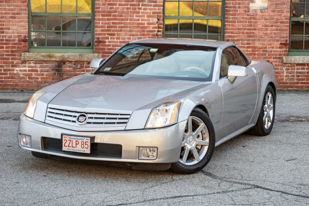 2006 Cadillac XLR - Image 13 of 31