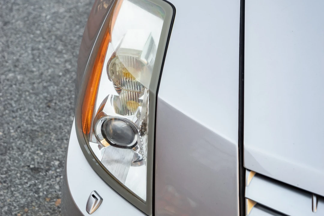2006 Cadillac XLR - Image 25 of 31