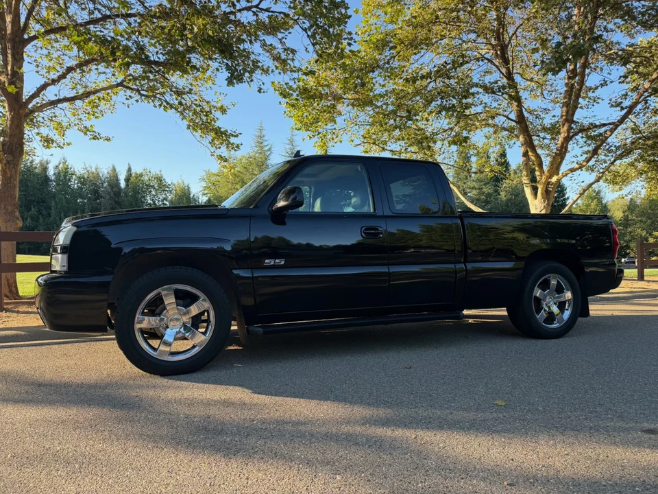 2006 Chevrolet Silverado 1st Gen - Image 2 of 31