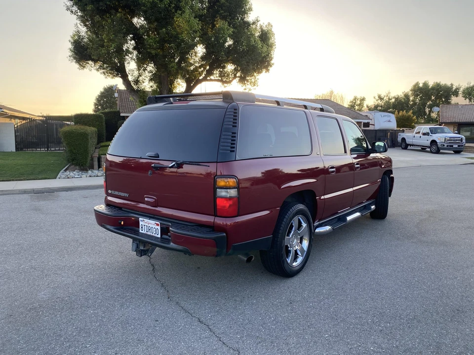 2006 Chevrolet Suburban 9th Gen - Image 17 of 31