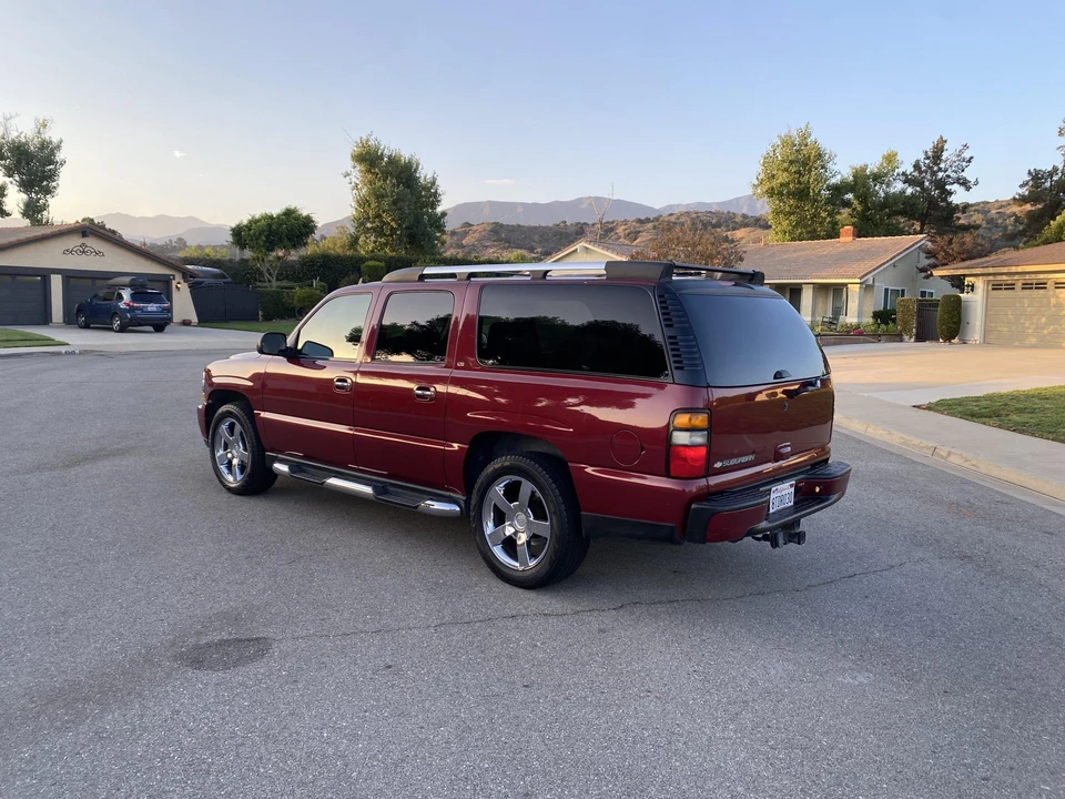 2006 Chevrolet Suburban 9th Gen - Image 8 of 31