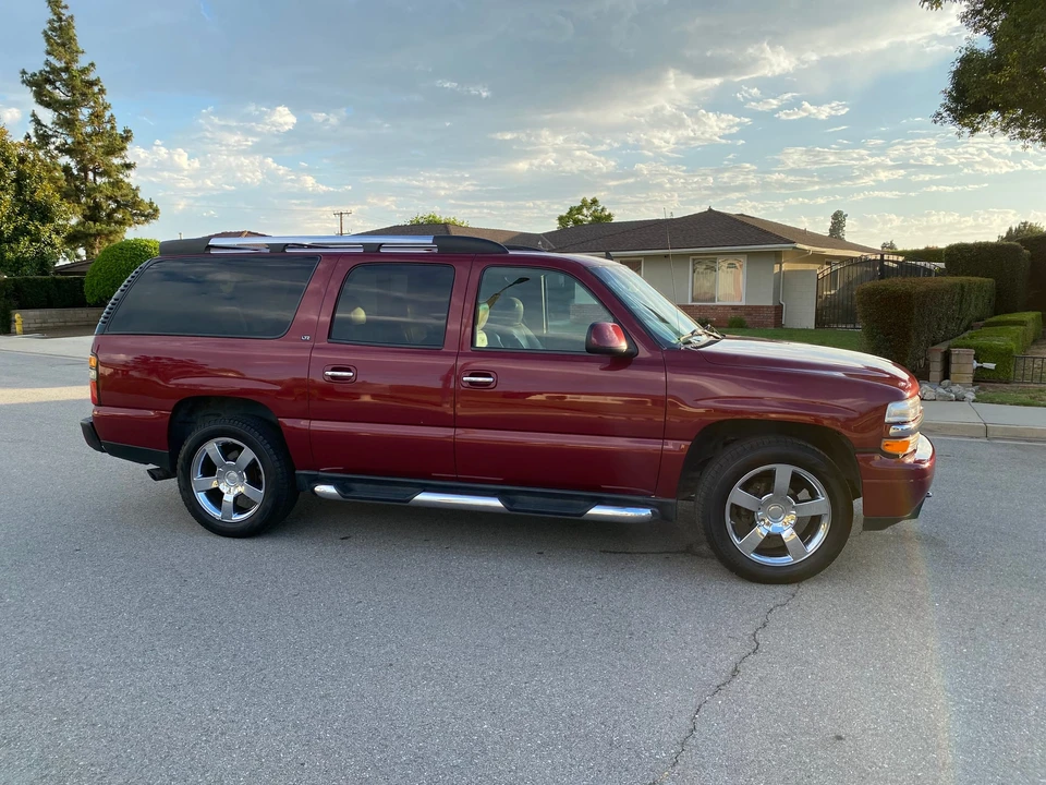 2006 Chevrolet Suburban 9th Gen - Image 19 of 31
