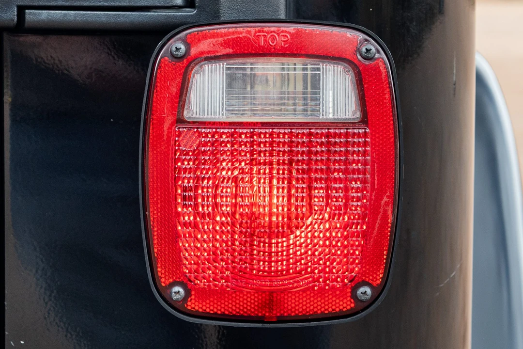 2006 Jeep TJ Wrangler - Image 15 of 31