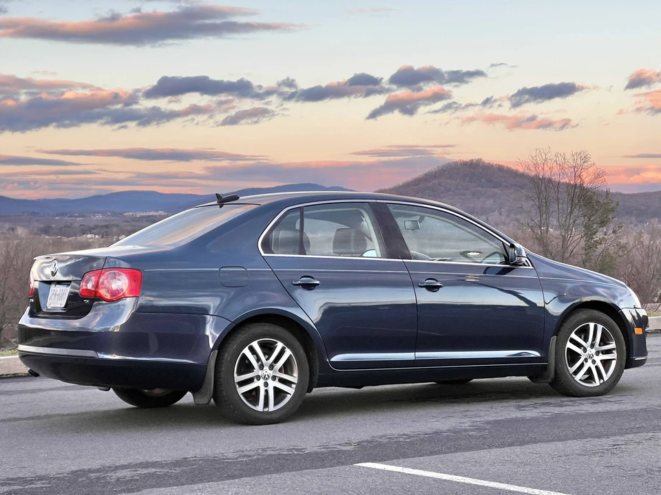 2006 Volkswagen A5 Jetta - Image 6 of 31