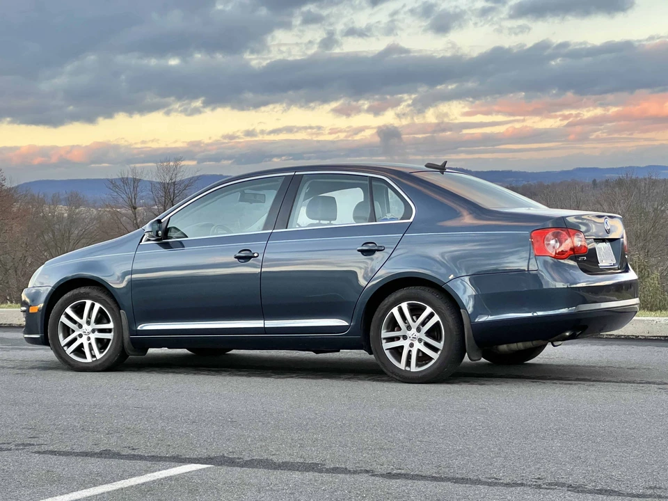 2006 Volkswagen A5 Jetta - Image 10 of 31