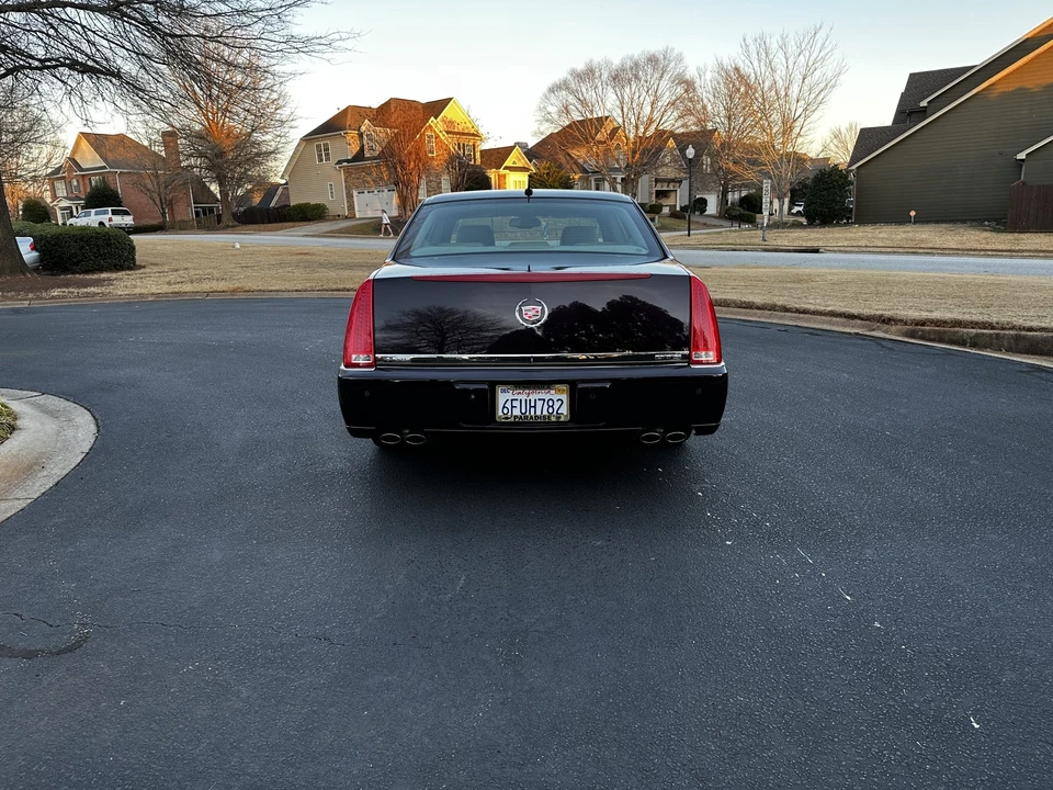 2008 Cadillac DTS - Image 10 of 31