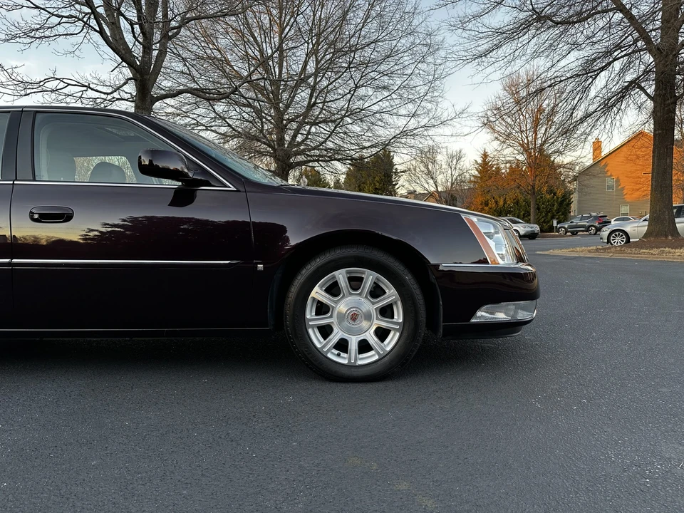 2008 Cadillac DTS - Image 22 of 31