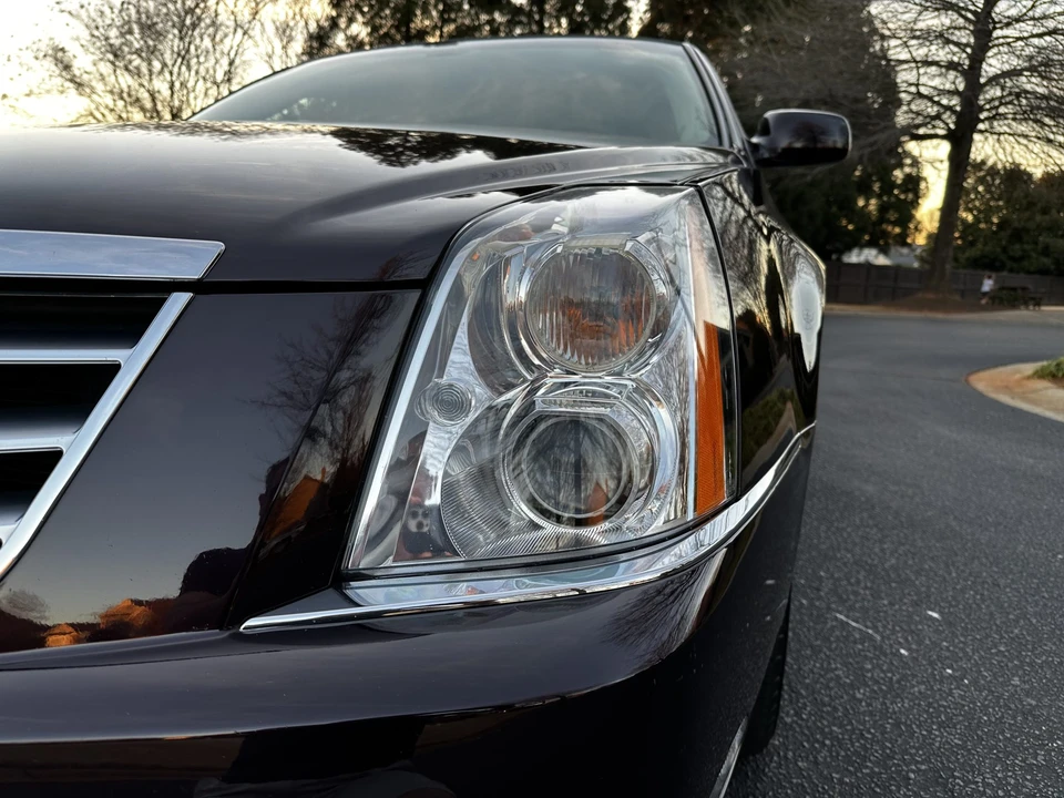 2008 Cadillac DTS - Image 27 of 31