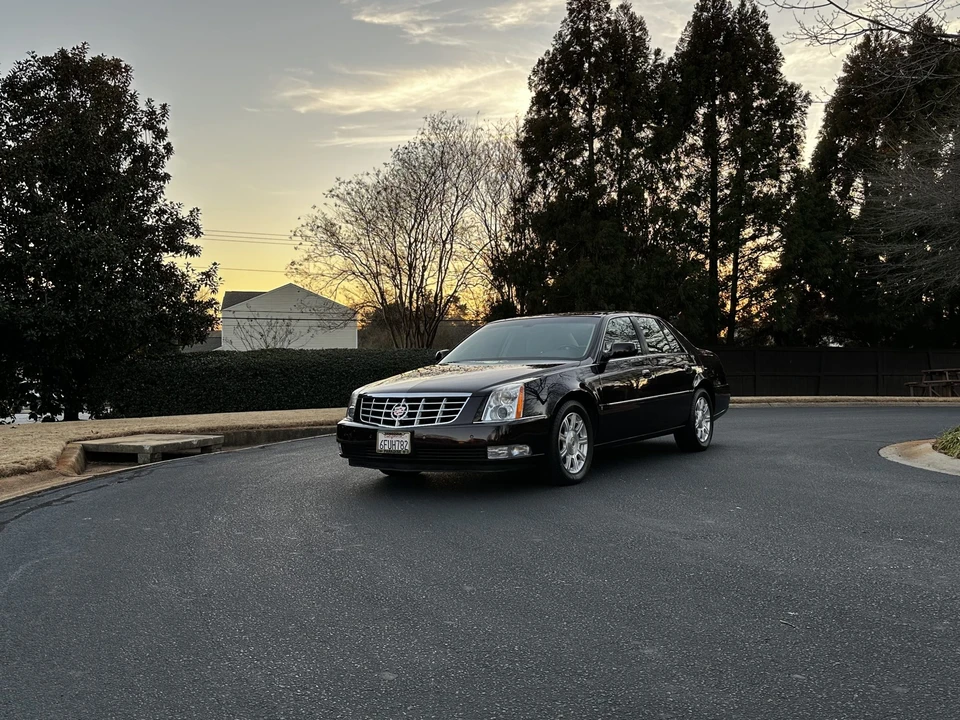 2008 Cadillac DTS - Image 3 of 31