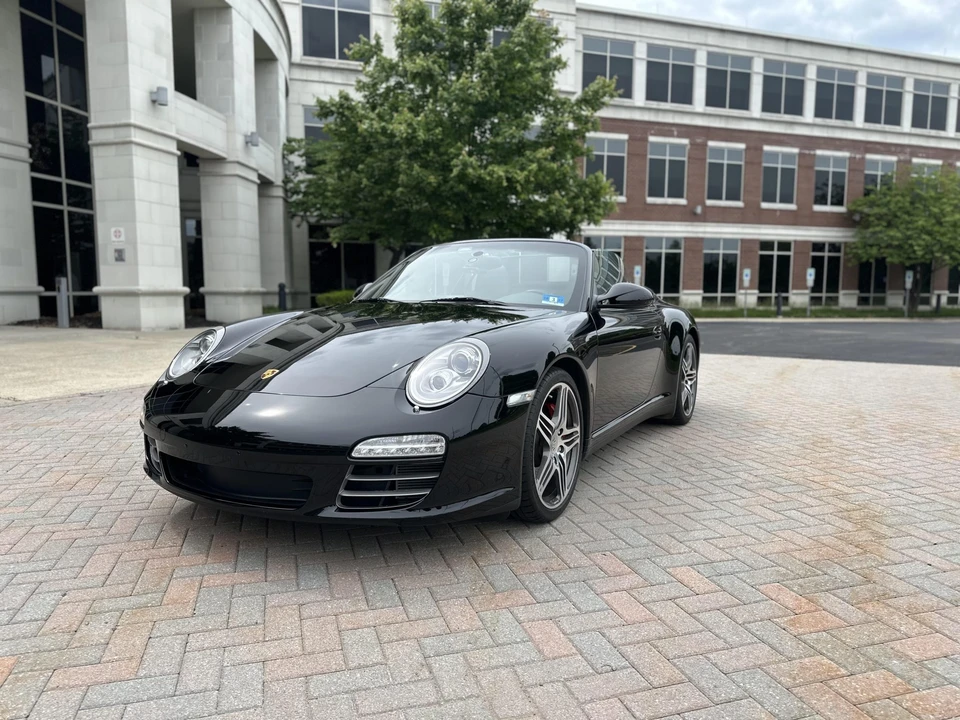 2009 Porsche 997 Carrera 4S - Image 2 of 31