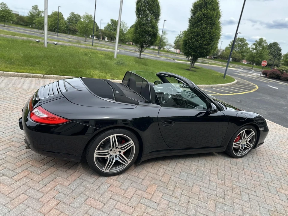 2009 Porsche 997 Carrera 4S - Image 17 of 31