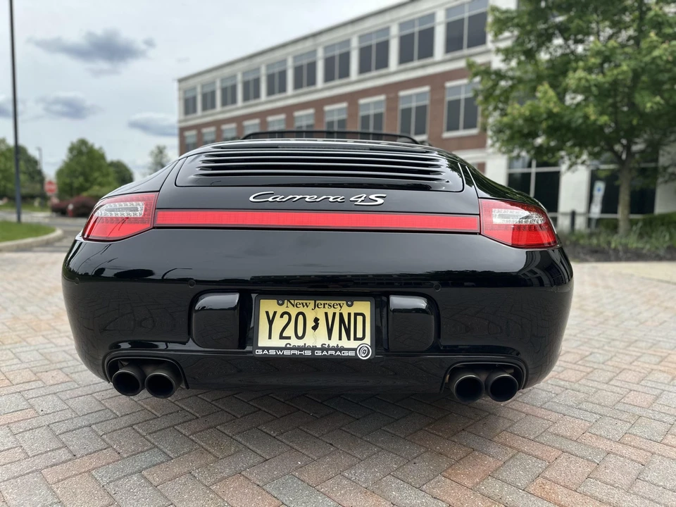 2009 Porsche 997 Carrera 4S - Image 25 of 31