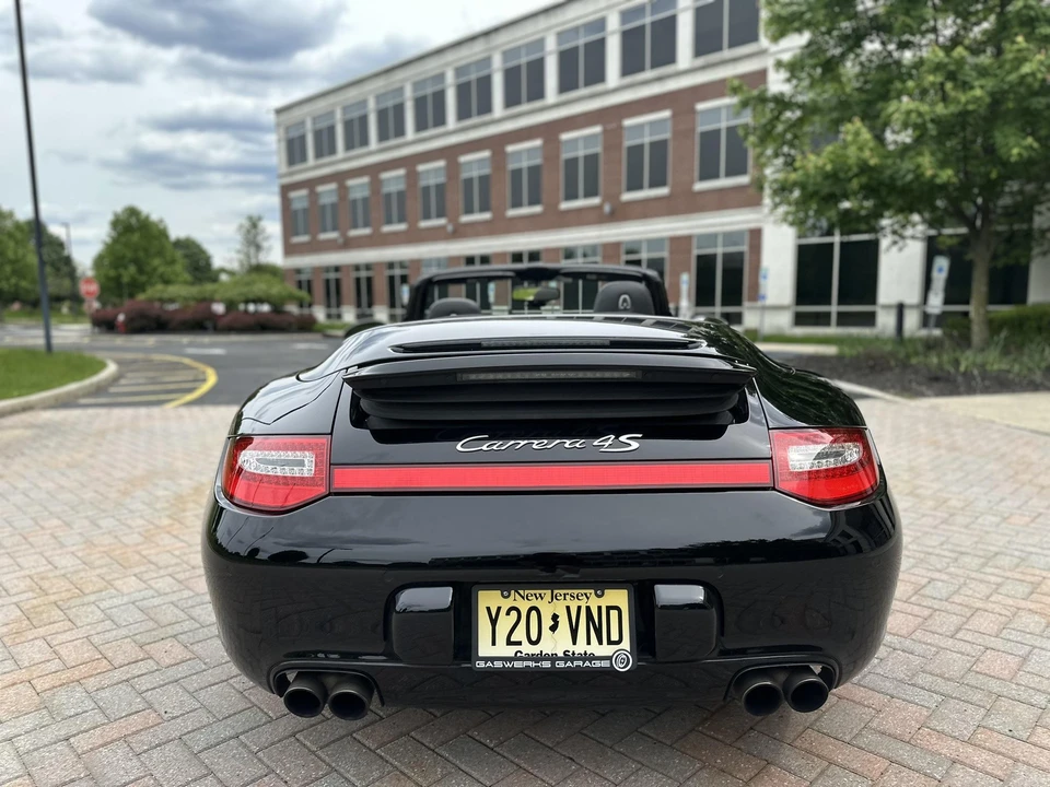 2009 Porsche 997 Carrera 4S - Image 24 of 31