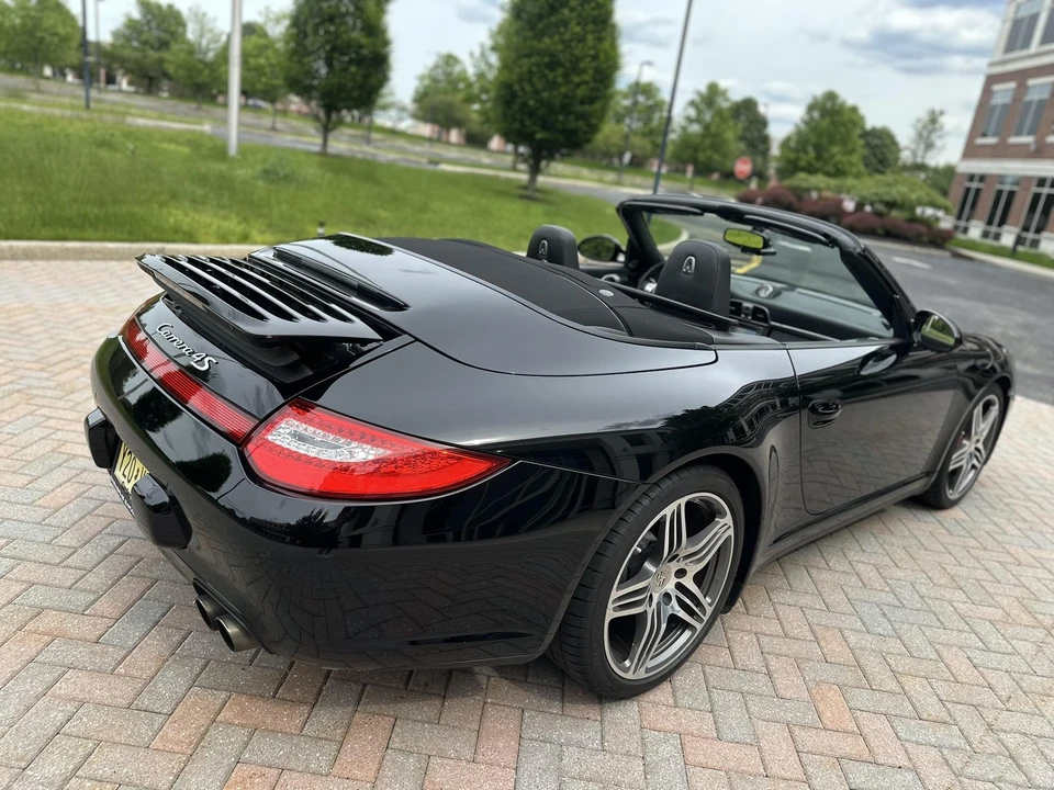 2009 Porsche 997 Carrera 4S - Image 18 of 31