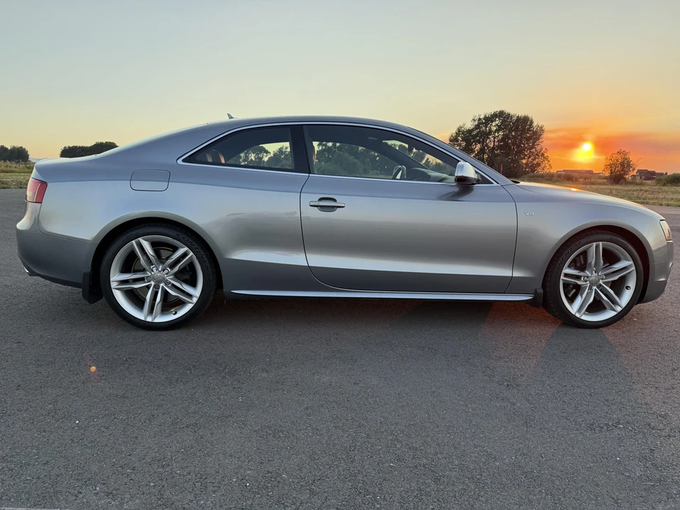 2010 Audi B8 S5 - Image 9 of 31