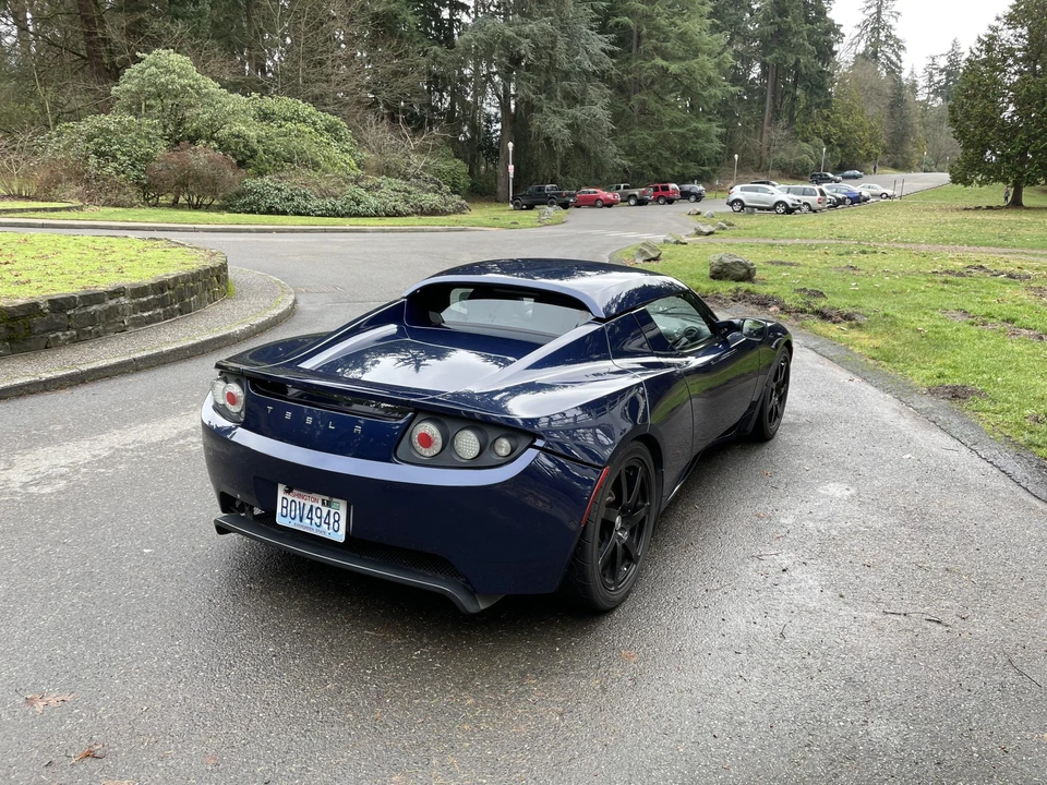 2010 Tesla Roadster - Image 6 of 31