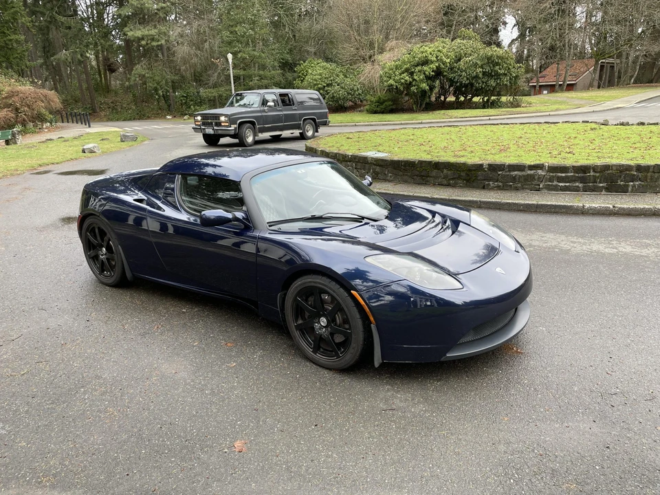 2010 Tesla Roadster - Image 4 of 31