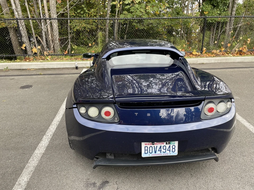2010 Tesla Roadster - Image 20 of 31