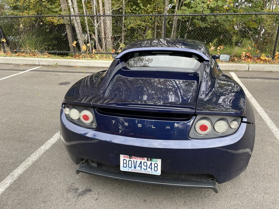 2010 Tesla Roadster - Image 19 of 31