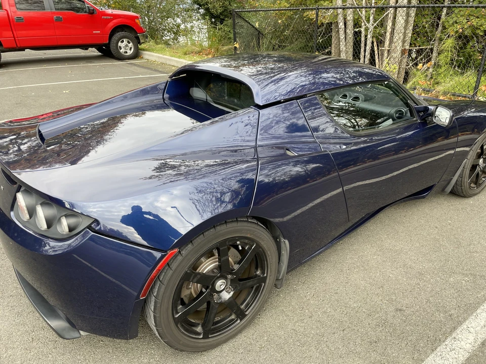 2010 Tesla Roadster - Image 30 of 31