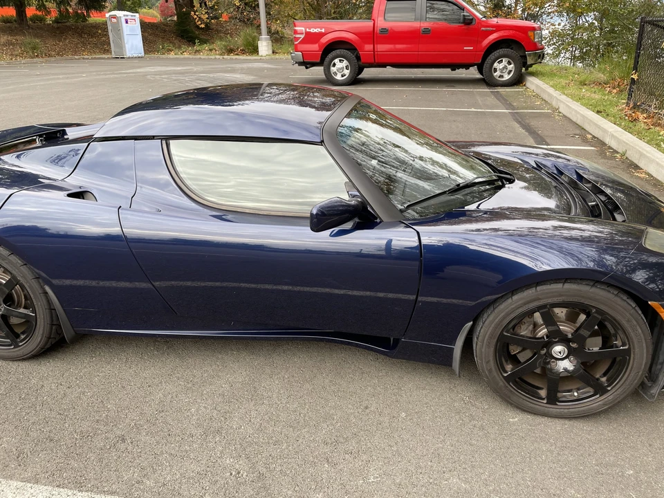 2010 Tesla Roadster - Image 26 of 31