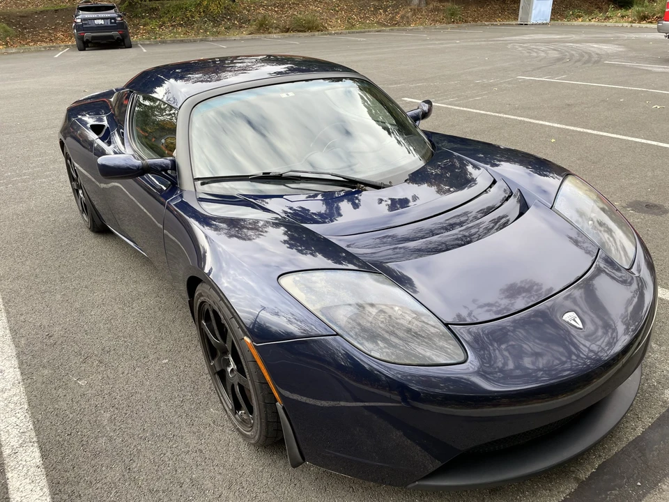 2010 Tesla Roadster - Image 15 of 31