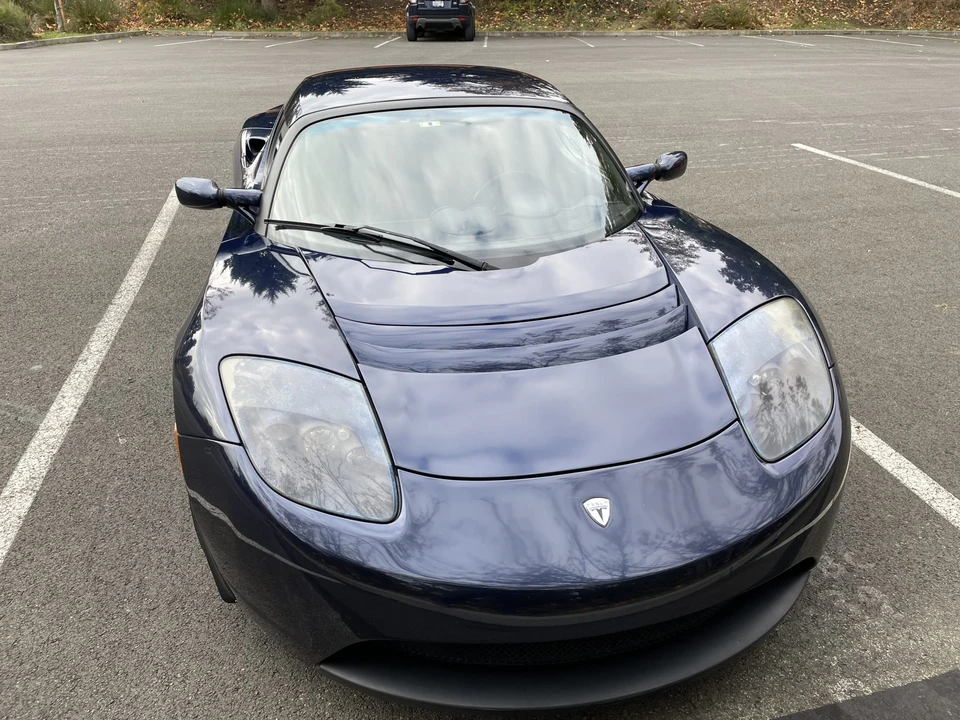 2010 Tesla Roadster - Image 14 of 31