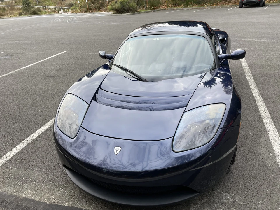 2010 Tesla Roadster - Image 11 of 31