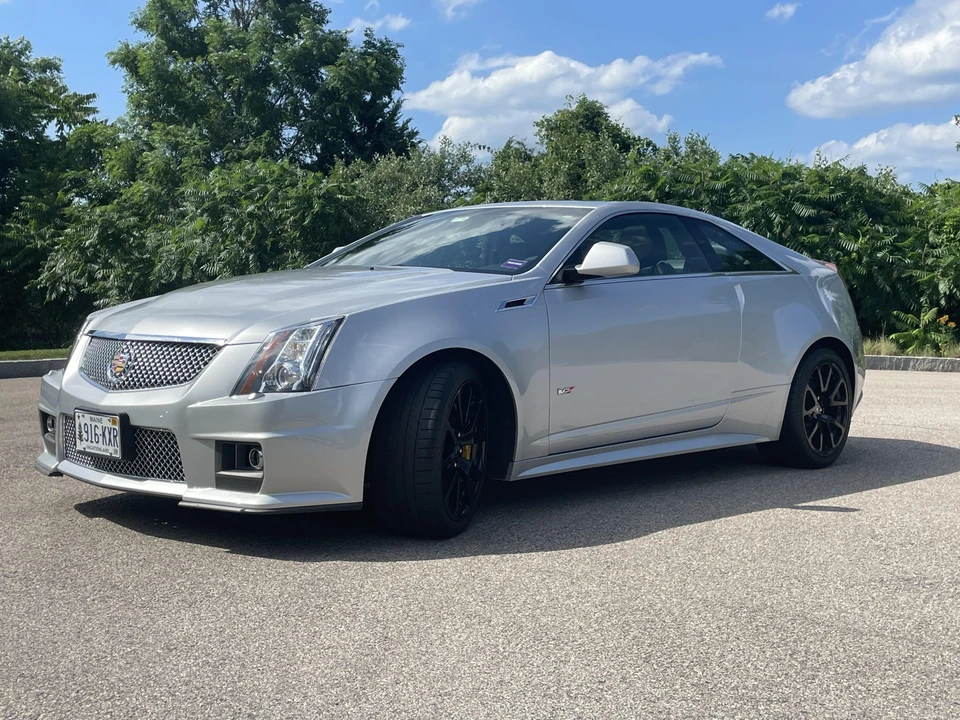 2011 Cadillac CTS-V 2nd Gen - Image 3 of 31