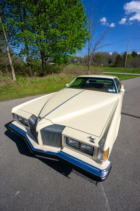 1976 Pontiac Grand Prix 3rd+ Gen - Image 25 of 31