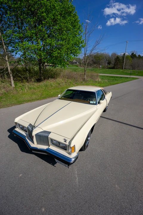 1976 Pontiac Grand Prix 3rd+ Gen - Image 24 of 31
