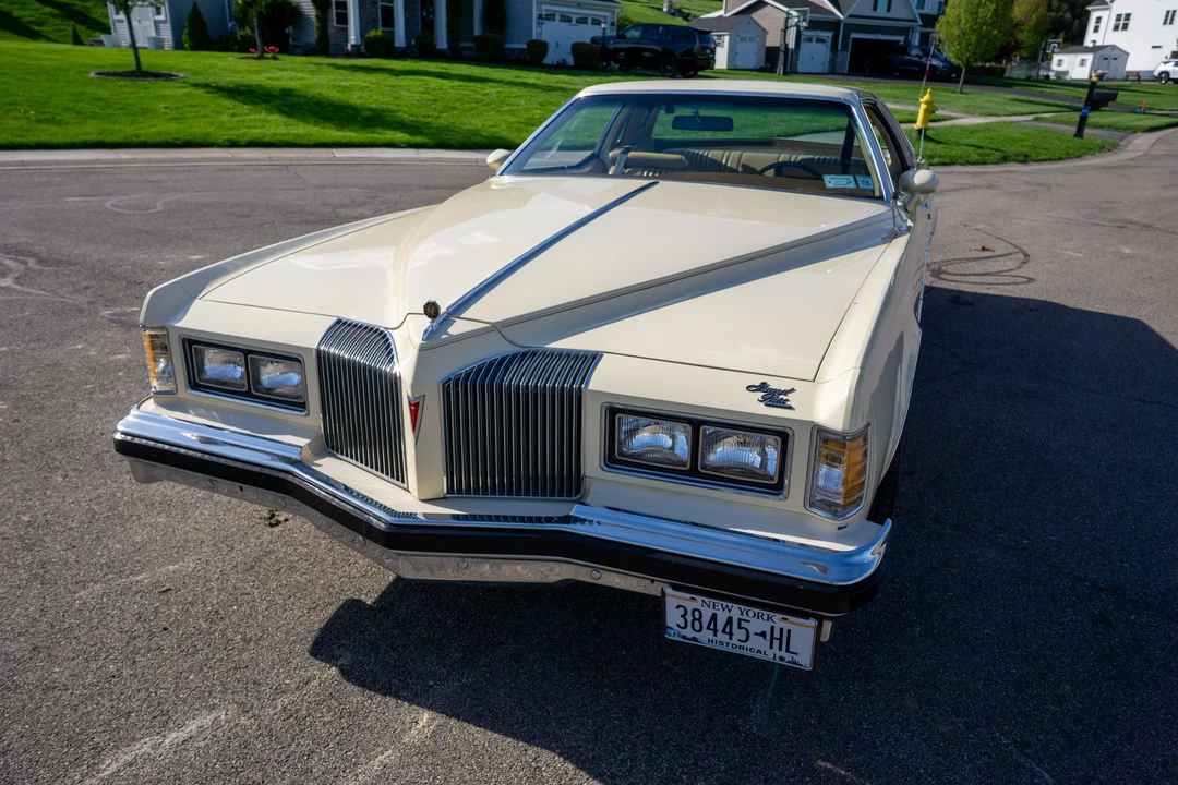 1976 Pontiac Grand Prix 3rd+ Gen - Image 26 of 31