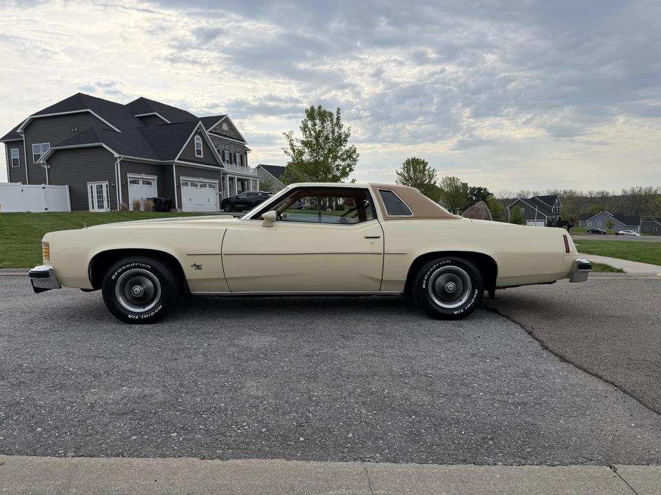 1976 Pontiac Grand Prix 3rd+ Gen - Image 11 of 31