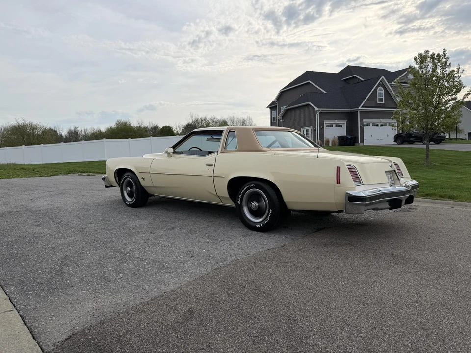 1976 Pontiac Grand Prix 3rd+ Gen - Image 14 of 31
