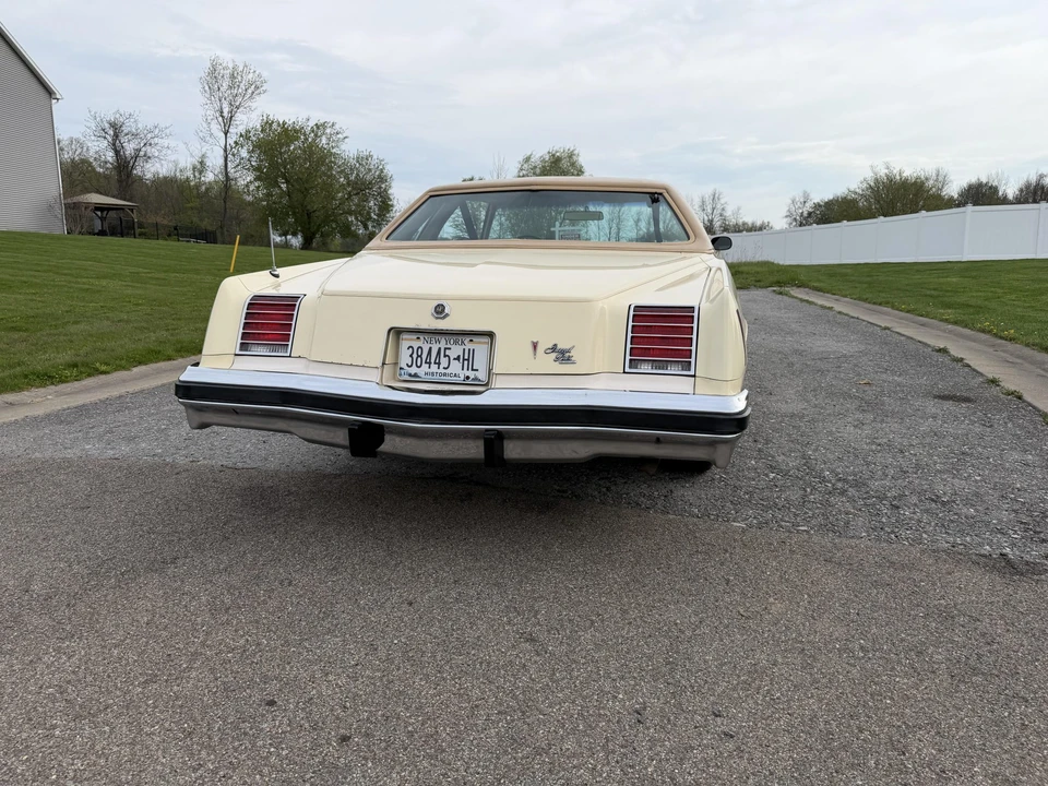 1976 Pontiac Grand Prix 3rd+ Gen - Image 18 of 31
