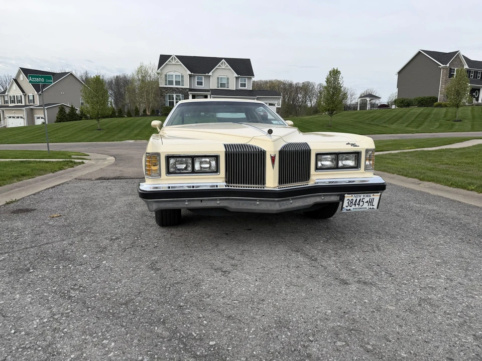 1976 Pontiac Grand Prix 3rd+ Gen - Image 5 of 31