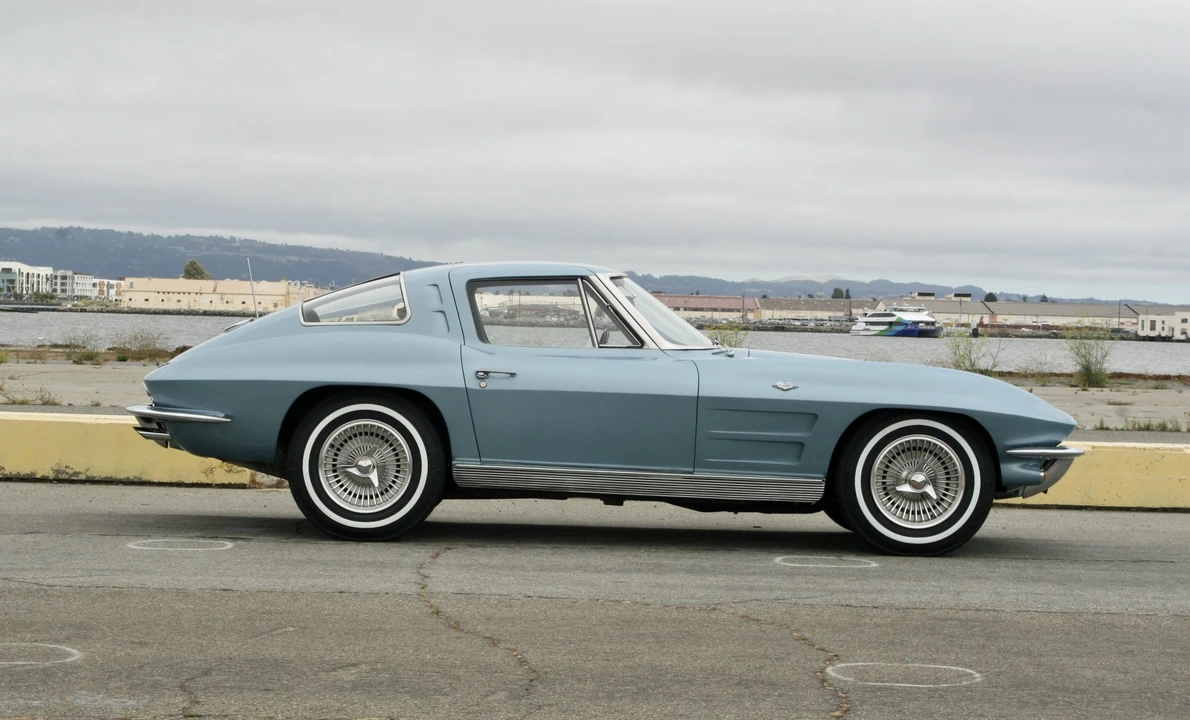 1963 Chevrolet Corvette C2 - Image 21 of 31